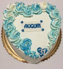 Torta A Forma Di Cuore Per Compleanno 31 Anni Torte A Forma Di Cuore Torte Compleanno