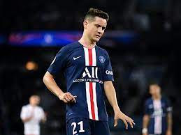 Ander herrera is a parís saint germain player. Ander Herrera Aims Dig At Manchester United Board After Summer Transfer