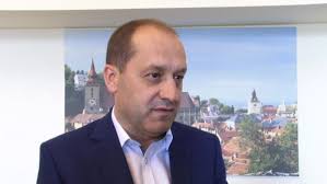 „pe aplicația online ar fi posibil acest caz dar dacă vom observa un decalaj foarte mare pe online față de ce programări avem la nivelul serviciului, vom interveni în aplicație pentru a scurta timpii din aplicație, ca să avem un decalaj cât mai mic. SoluÅ£ia Pentru Infernul De La Pasapoarte Buna Ziua Brasov