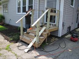 Finding a railing that looks beautiful, is durable, and requires very little maintenance is a wonderful thing indeed. Diy Front Porch Railings Merrypad