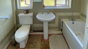 Renovácia kúpeľne, ktorá sa vydarila: Zo starej je krásna