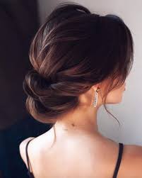 This simple twisted hairdo with a classic updo makes any bride look traditionally gorgeous. 44 Awesome Vintage Wedding Hairstyles Ideas Weddingomania