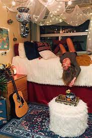Whether it's in a bedroom or stuffed in a backpack for an impromptu djing sesh outside, a portable speaker always good to have around. Teen Bedroom Ideas Creative Decor For Your Inspiration Glaminati Com