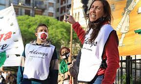 Los docentes porteños de la unión de trabajadores de la educación y ademys hacen un paro en reclamo de un aumento salarial y contra la decisión del ministerio de educación de eliminar el orden. El Gremio Docente Ademys Ratifico Un Paro General Por 72 Horas En Ciudad De Buenos Aires