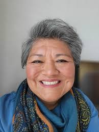 Cheryl Larose's Instagram, Twitter & Facebook