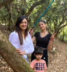 Abhinav kohli has shared a series of posts related to shweta tiwari and her daughter palak on instagram. Shweta Tiwari Goes Hiking In Mahabaleshwar With Daughter Palak And Son Reyansh Kohli
