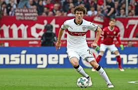 You can find info that includes net worth, salary, market value, transfer fee, clubs, career, affairs, girlfriend, age, height, fifa world cup, nationality, and ethnicity. Vfb Stuttgart Die Aktie Benjamin Pavard Vfb Stuttgart Stuttgarter Zeitung