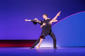 An American In Paris 12337 Jpg 1349 900 An American In Paris Dance Photography American