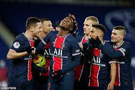 On jouait le dernier match de ligue 1 avant la trêve hivernale. Paris Saint Germain 4 0 Strasbourg Kylian Mbappe Scores In Comfortable Home Victory Daily Mail Online