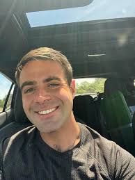 Young professional seeking DC roommate near Dupont