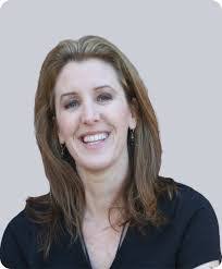 Lynne White's Instagram, Twitter & Facebook