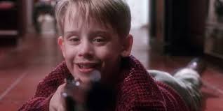Home Alone: The 5 Most Annoying Things Kevin Ever Did (& 5 Sweetest)