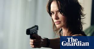 Terminator the sarah connor chronicles. Terminator The Sarah Connor Chronicles Box Set Review A Smart Tv Spin Off That Matches The Movies With Inventive Action Scenes Science Fiction Tv The Guardian