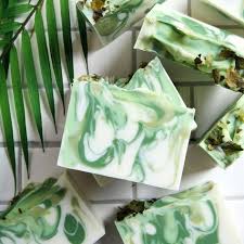 Lime Swirl Soap Project Brambleberry Swirl Soap Cold Process Soap Recipes Soap Tutorial