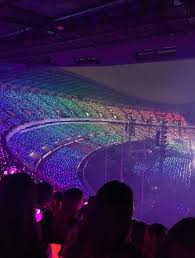 Un concert des bts au stade de france, forcément ça donne envie ! Pin By Patsy On Bts Bts Concert Bts World Tour Bts Army Bomb