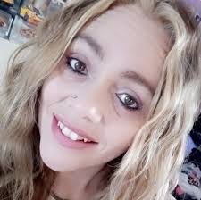 Danielle Cantwell's Instagram, Twitter & Facebook