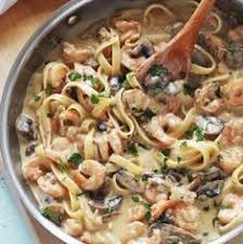 Pates Aux Crevettes Et Champignons Recette Rapide Recette Pates Crevettes Recettes De Cuisine Bon Plat
