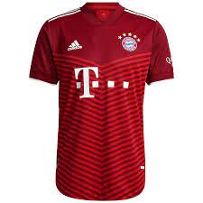 Discover the official fc bayern munich merchandise here at fcbayern.com/shop ➤ order the newest bayern munich jerseys, caps & more fan gear now online! Novaya Domashnyaya Forma Bavarii 21 22 Footykits Ru Vse O Futbolnoj Forme