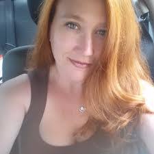 Amber Macomber's Instagram, Twitter & Facebook