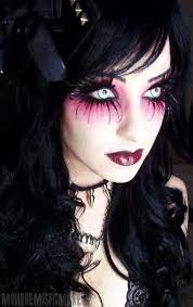 Et ça tombe bien car dans ce jeu de fille gratuit c'est vous qui allez coacher la jeune femme et lui donner un super nouveau look. Epingle Sur Masquerade