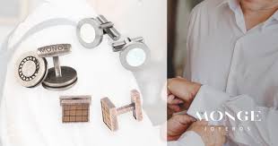 Gemelos personalizados para tu boda, con los que les podrás sorprender y emocionar en un día tan especial. Ideas Para Regalar Al Novio Gemelos Para El Dia De Su Boda Monge Joyeros