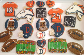 Denver Broncos Football Platter Decorated Sugar Cookies By I Am The Cookie Lady Fancy Sugar Cookies Super Bowl Entertaining Super Bowl Cookies