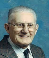 Reginald Wainwright's Instagram, Twitter & Facebook