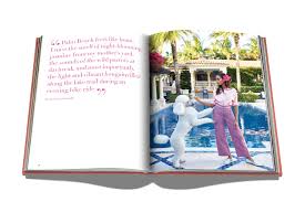 The palm beach coffee table features two removable white trays that can be reversed to use as a flat surface or as serving trays. Palm Beach Lauder Aerin 9781614288626 Amazon Com Books