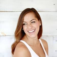 Meredith Calhoun's Instagram, Twitter & Facebook