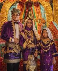 Pasangan jajang sudiana dan susan sukmaja. 25 Prewed Etnic Ideas Indonesian Wedding Minangkabau Muslimah Wedding