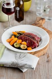 Bavette Met Jus Van Gepofte Knoflook Uit Ons Boek Bier Spijs Femna40 Koken Voedsel Ideeen Recepten