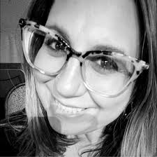 Should I leave spider babies in the enclosure with mom or separate them?