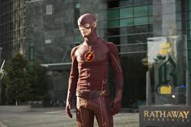 Scientist barry allen acquires super speed through a freak accident and becomes known as the fastest man alive in this adaptation of the dc comics character the flash. 30 Ways The Flash Tv Series Differs From The Comics