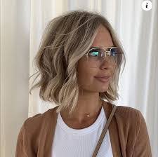 Lynn Babbitt's Instagram, Twitter & Facebook