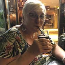 What's with the bus service, I've been waiting since 2-55 and still waiting 