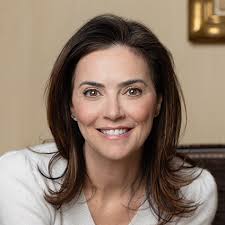 Jennifer Wallace's Instagram, Twitter & Facebook