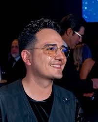 Vincent Mejias • Singer and Filmmaker (@vincent_dechile) • Instagram photos  and videos