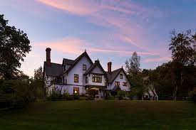 Head into castle combe to our 12th. Manor House Inn Prices B B Reviews Norfolk Ct Tripadvisor
