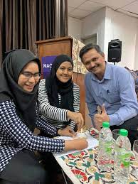 محمد انوار بن محمد طاهر) malezyalı bir politikacıdır. Mac Bsn Business Bonding Mohd Anuar Co Facebook