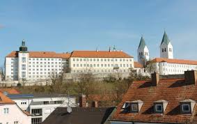 Kostenlose wohnungsbörse für mieter und vermieter in freising kostenlos wohnungen und wg's in freising suchen und inserieren mit bildern. Wohnungen Mieten In Freising