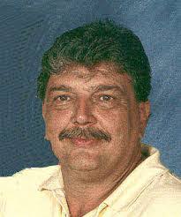 Wade Messer's Instagram, Twitter & Facebook