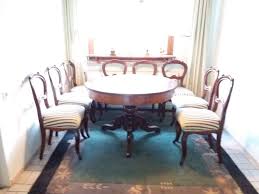 Im esszimmer versammeln wir uns an unserem esstisch nicht nur rund um die leckeren speisen, sondern auch zu geselligen abenden mit der familie oder. Antik Esstisch Tisch Mit 8 Stuhlen Holz Ausziehbar Rund Kuchentisch Und Stuhle Esstisch Rund Ausziehbar Antiker Esstisch