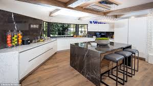 youtube star logan paul buys 6 55 million encino estate logan paul celebrity houses mansion interior