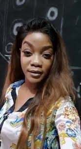 Daysie en studio pour un son hommage à Dj Arafat 💔 avec Lyah chez Hermann  Djedji