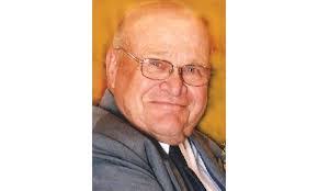 Lowell Swanson's Instagram, Twitter & Facebook