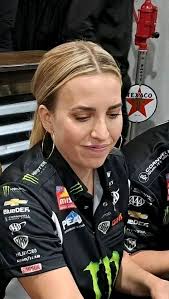 I'm not happy until I get a HI from my lovely sweet man❤️