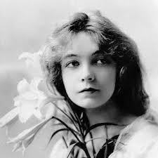 マージョリー・キャメロン Marjorie Cameron  アーティスト、オカルティスト。1922年4月23日アイオワ州生。戦中は米海軍に入隊し後方勤務。戦後夫ジャック・パーソンズを通しセレマ思想に触れる。絵画に才能を発揮し、また『ナイト・タイド』など映画出演でも名をのこす  ...