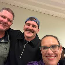 When does the kids club open