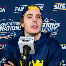 Roger Blomquist's Instagram, Twitter & Facebook