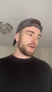 Shooter 📸 Photo description: Dave is standing